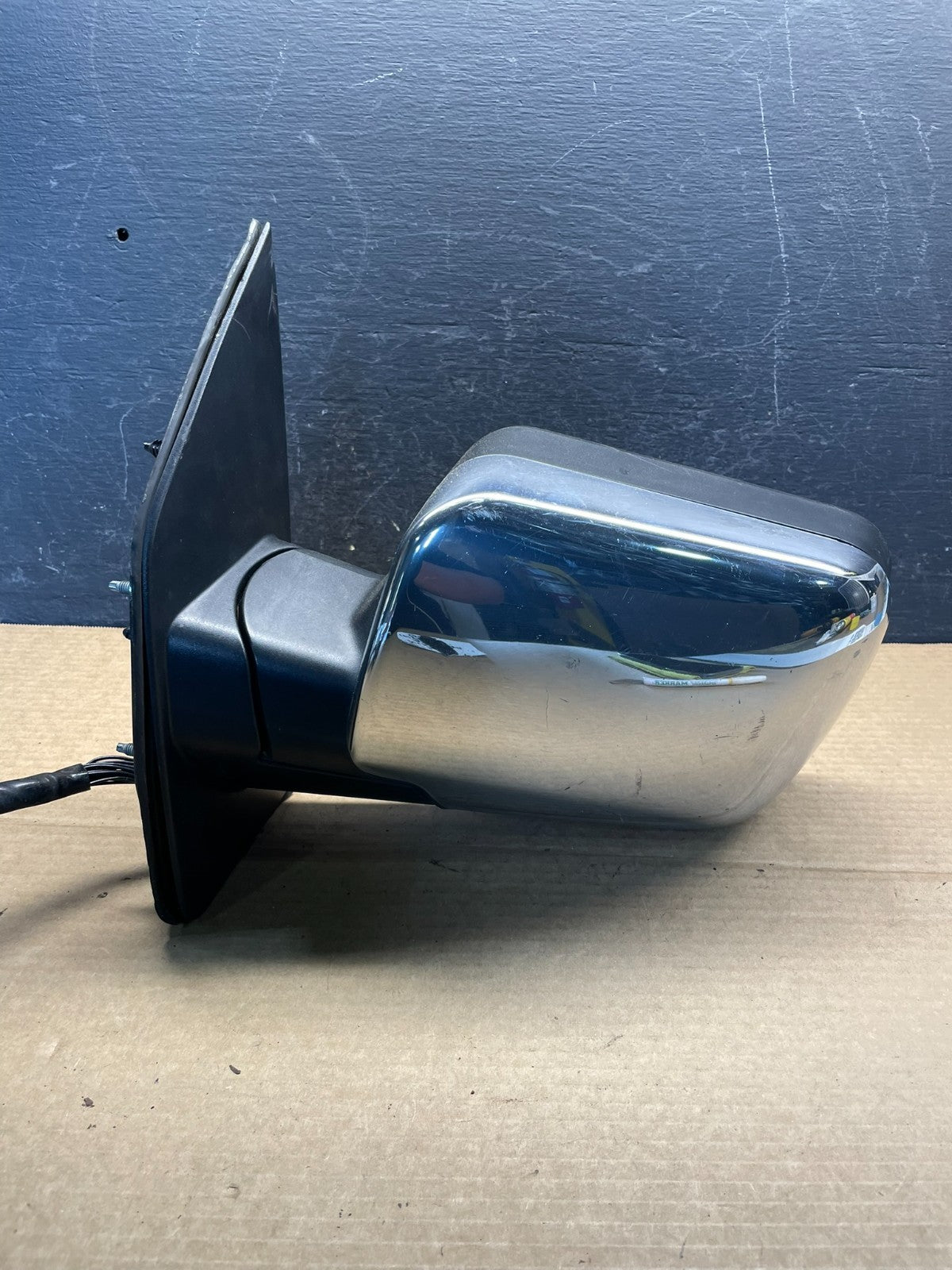 2008 to 2015 Nissan Armada Left Driver Side Turn Signal Mirror AF6748 MS0
