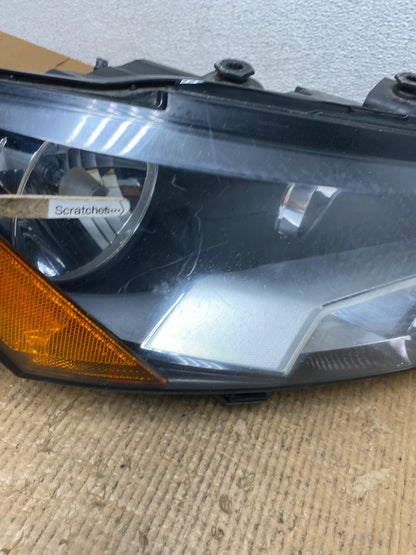 2012-2015 Volkswagen Passat Right Passenger RH Halogen Headlight AE2589 DW3