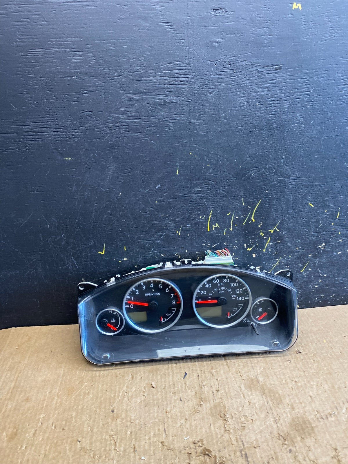 2010 to 2012 Nissan Pathfinder Speedometer Cluster Gauge OEM Z9810 DG0
