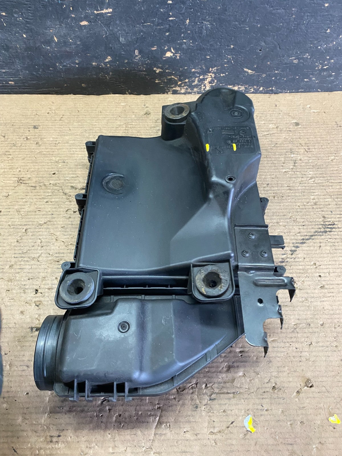 2007 to 2010 BMW X5 Air Intake Cleaner Filter Housing Box OEM S3543 DG6