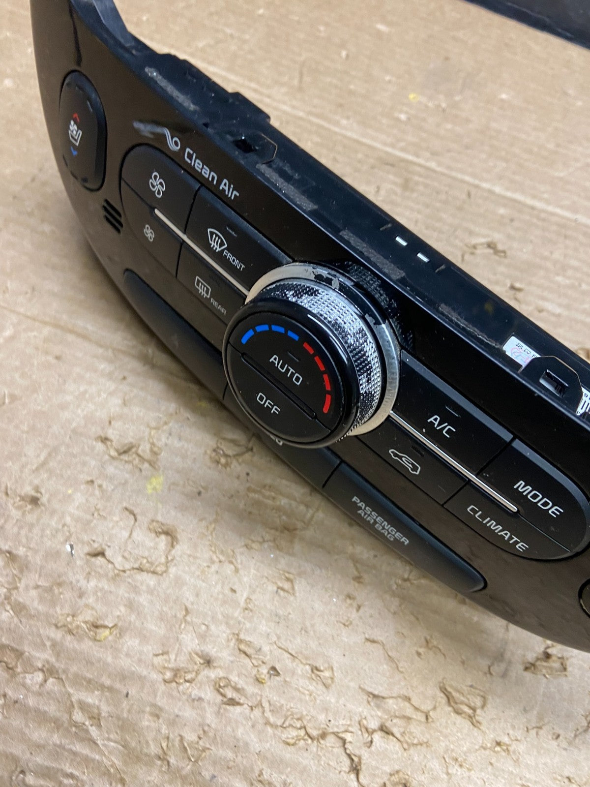 2014 to 2017 Kia Soul AC Heat Climate Control Switch Trim Bezel Black w2051 DG3