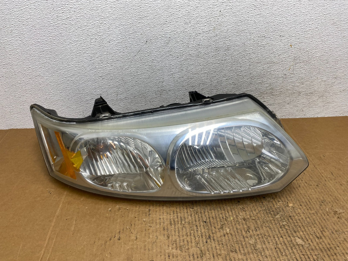 2003 to 2007 Saturn Ion Halogen Headlight Right Passenger RH Side AE1669 DW0