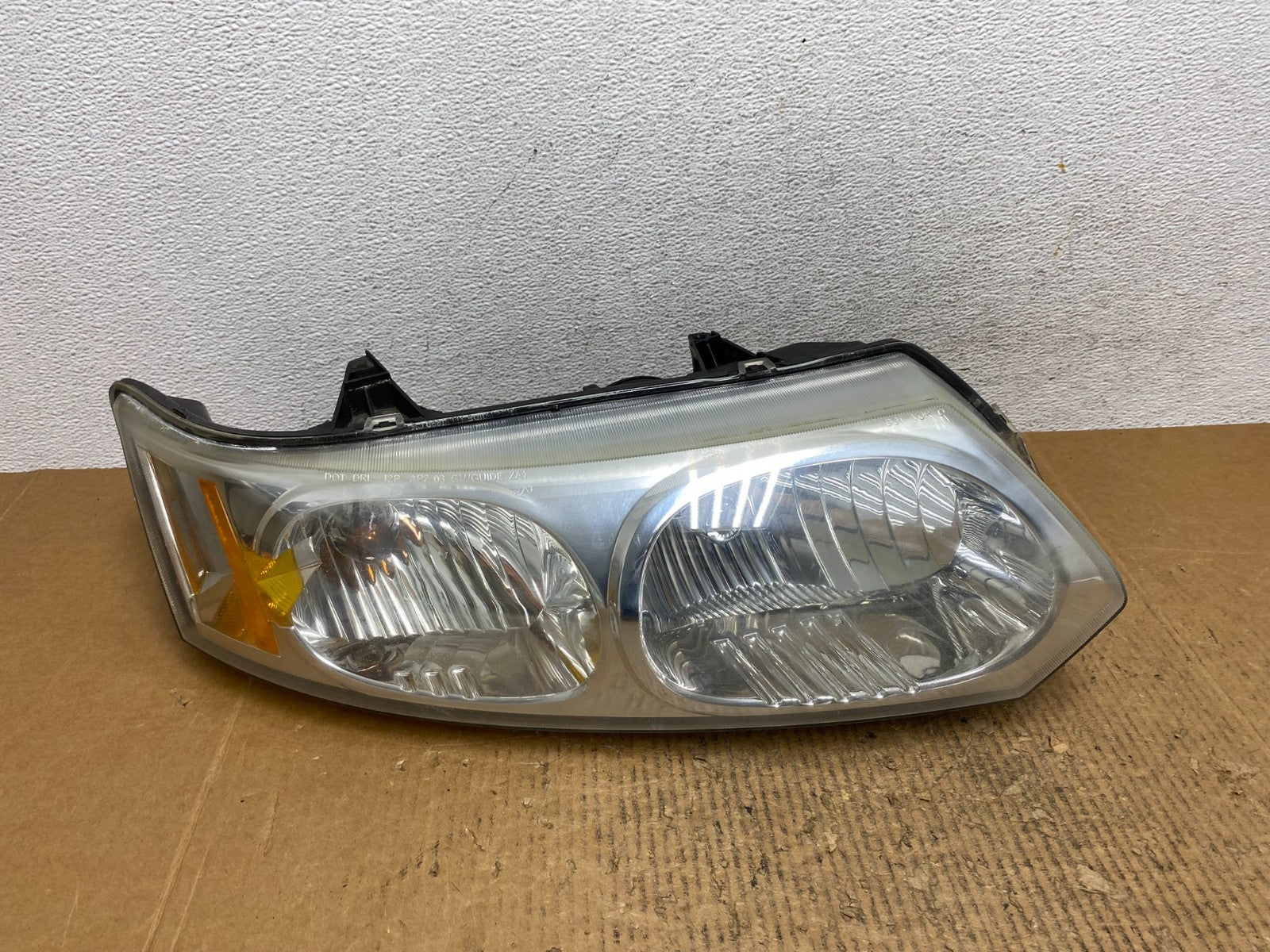 2003 to 2007 Saturn Ion Halogen Headlight Right Passenger RH Side AE1669 DW0