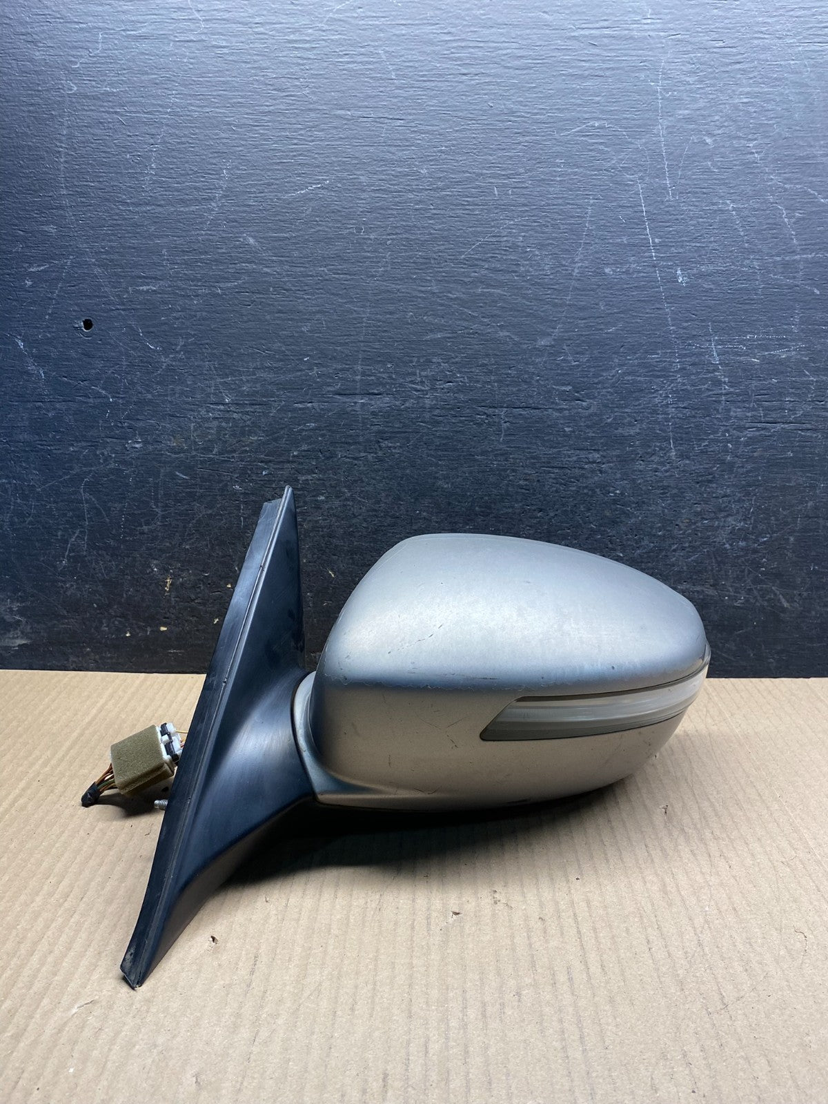 2009 to 2014 Hyundai Genesis Sedan Left Driver Turn Signal Door Mirror AI0324 DG0