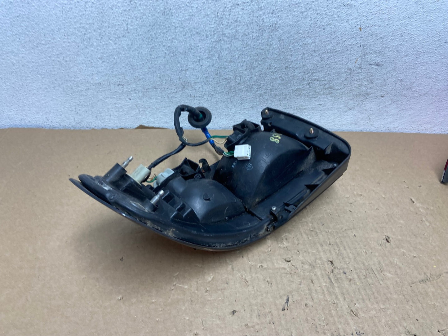 1992 1993 1994 Toyota Camry Left Driver LH Side Tail Light AF7458 LK5