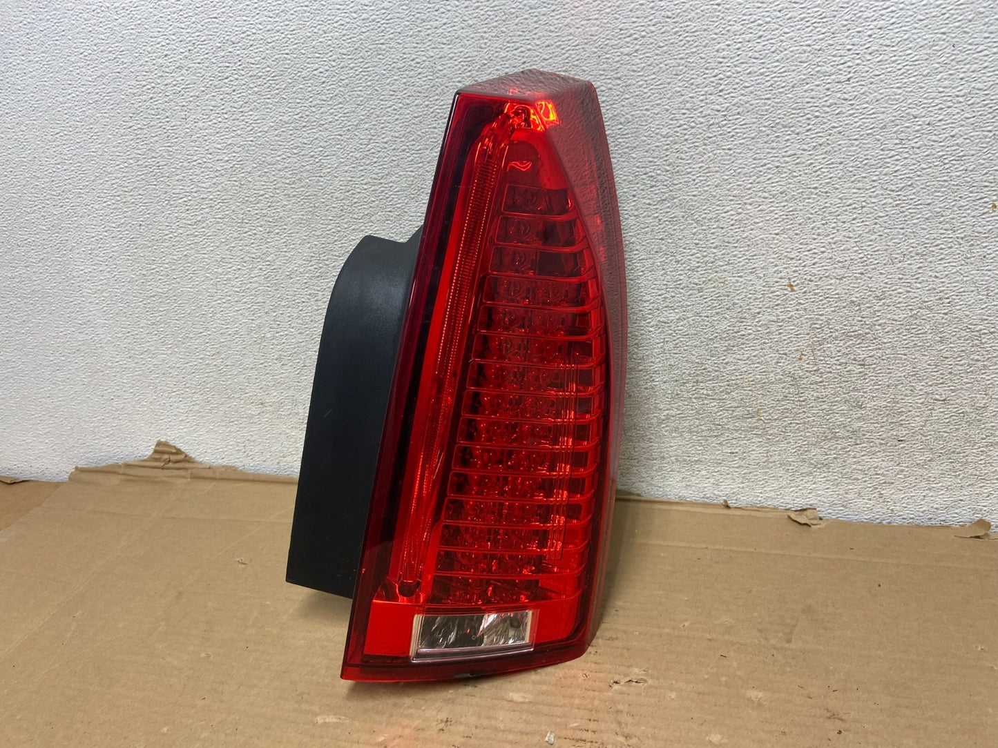 2008 to 2013 Cadillac CTS Right Passenger Side Led Side Tail light AG9208 LK0