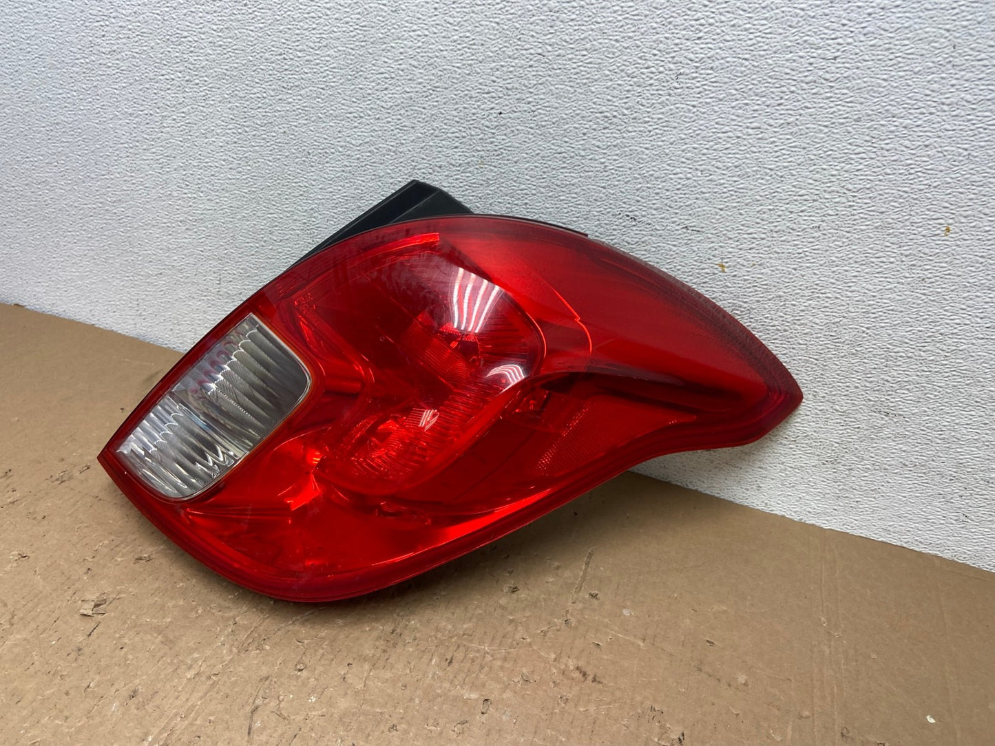 2013 to 2016 Buick Encore Right Passenger RH Side Tail Light AD8194 LK1