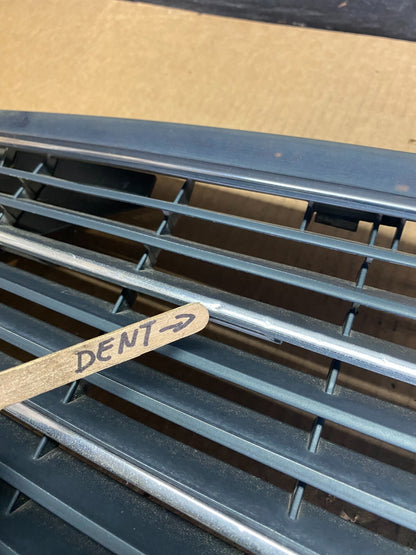 1994 - 1999 Mercedes-Benz W140 S600 S500 S320 Front Upper Grille OEM N9009 DG4