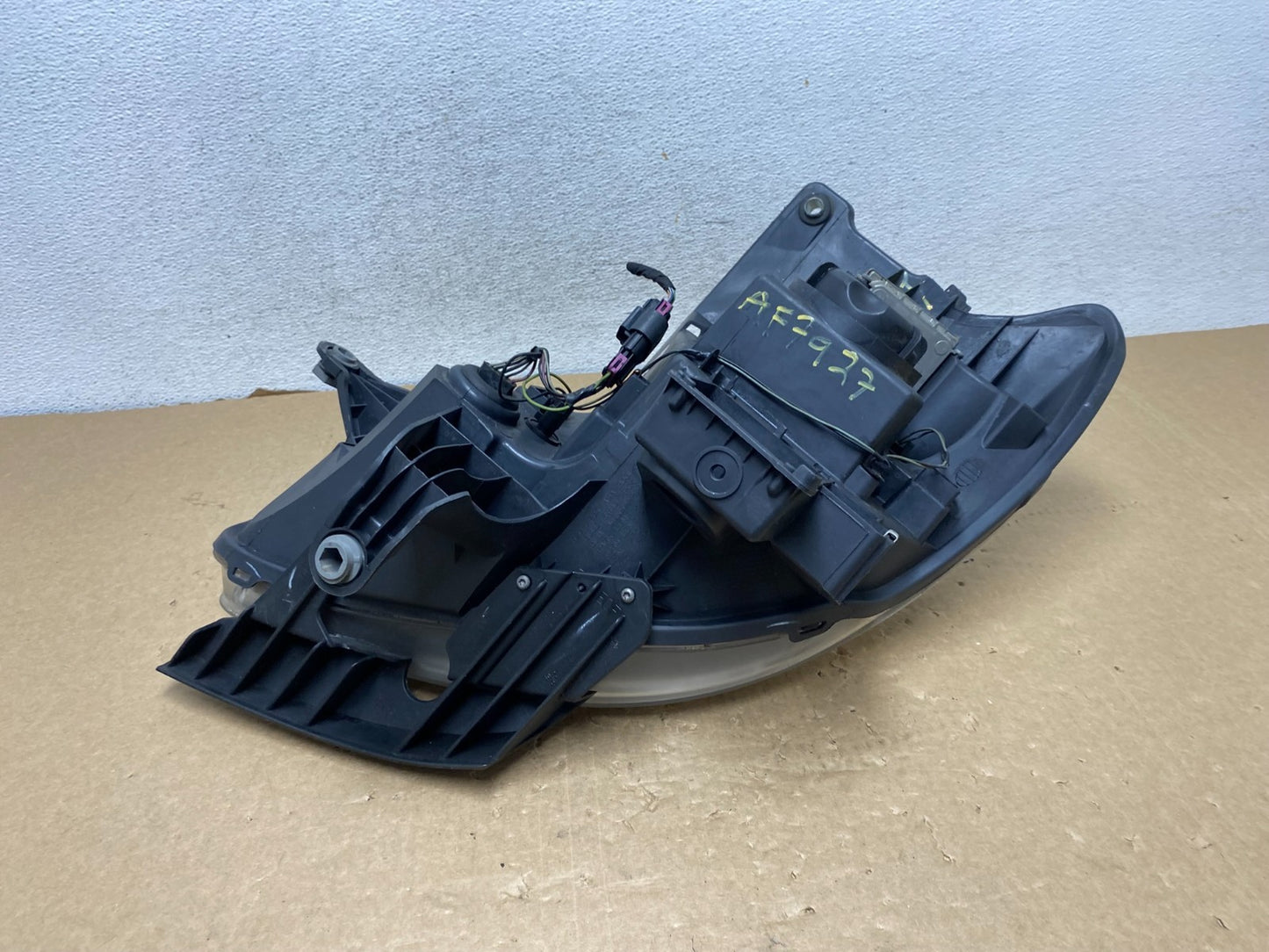 2008-2012 Buick Enclave Right Passenger Headlight Xenon Hid Two Ballast AF79279