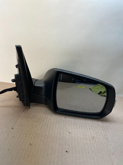 2011 to 2015 Kia Sorento Right Passenger Door Mirror Turn Signal AJ0762 DG9