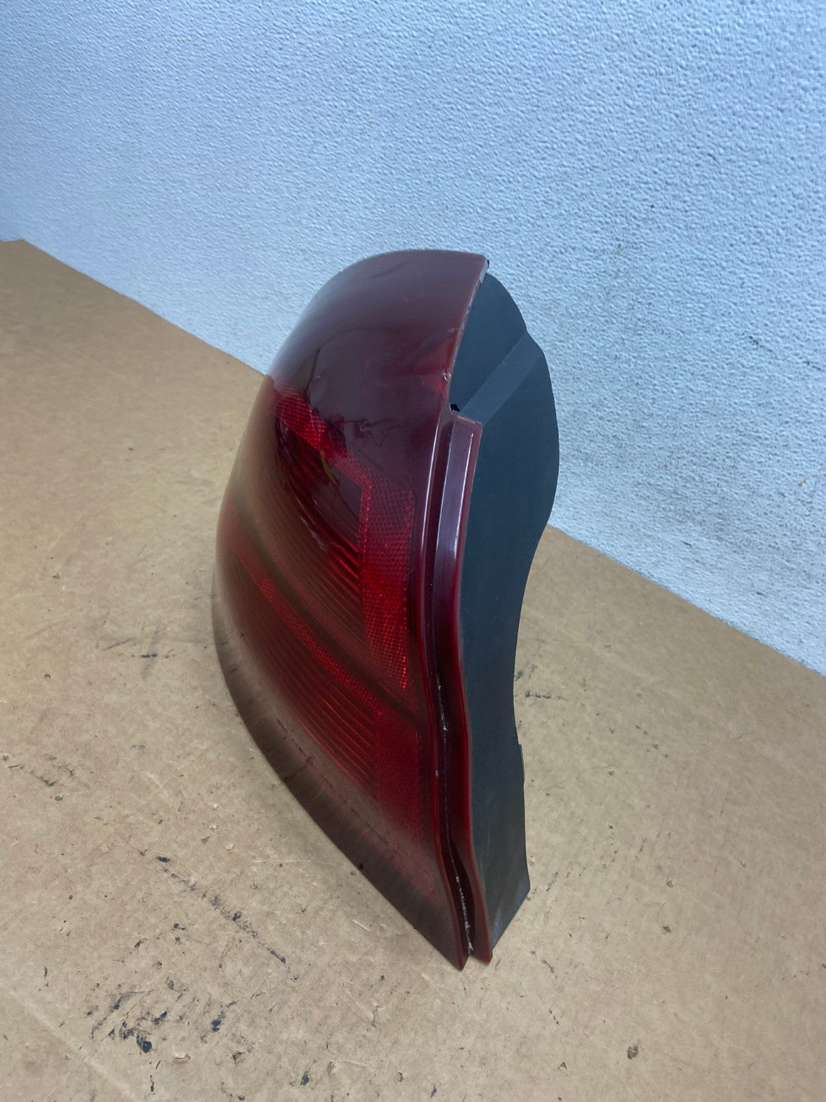 2004 to 2008 Pontiac Grand Prix Left Driver LH Side Tail Light AD4793 LK1