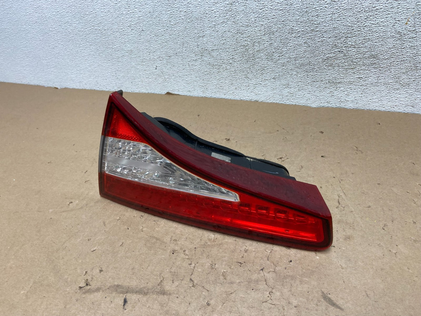 2011 2012 2013 Kia Optima Hybrid Right RH Side Inner Tail Light AG43531