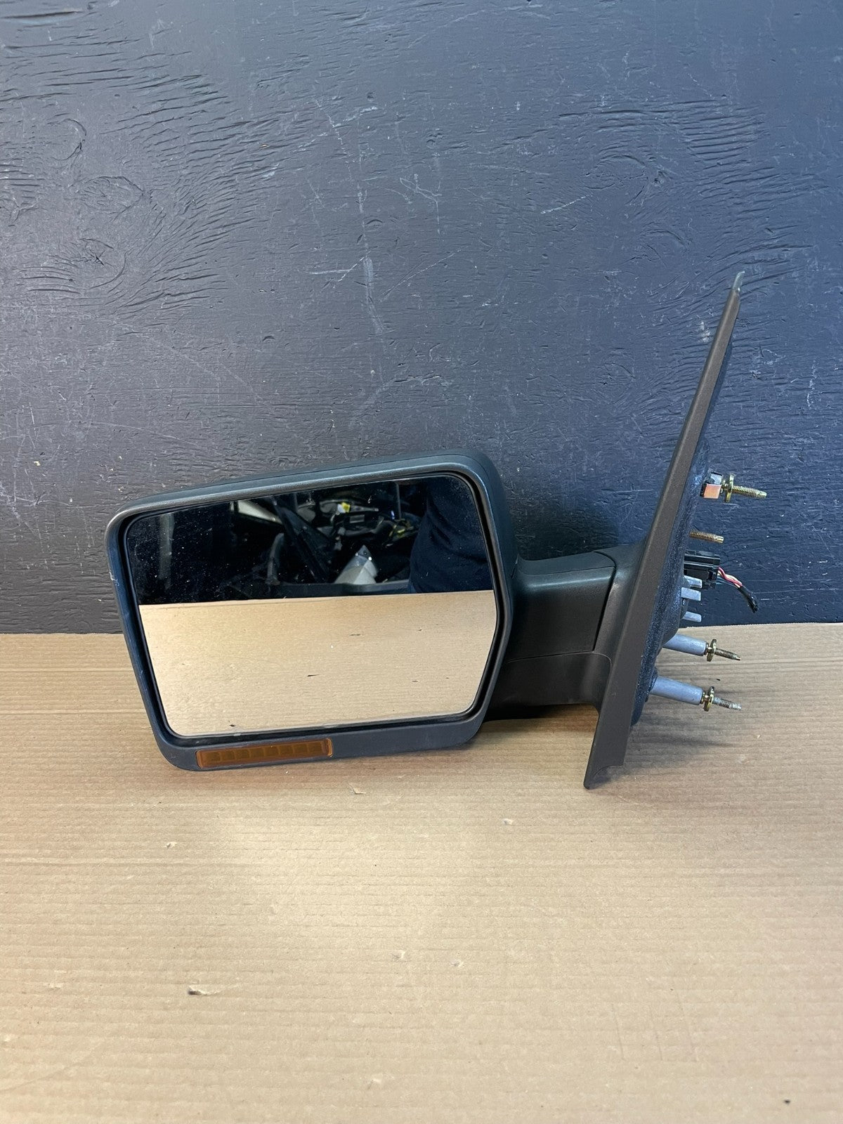2004 to 2008 Ford F150 Left Driver LH Side View Door Mirror AE8616 DW7