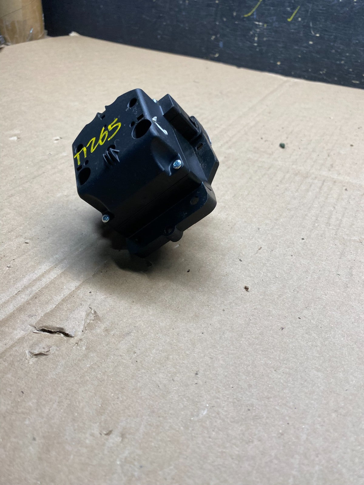 2012-2015 Mercedes E350 C300 C250 Controller Knob Multi Switch t1265 DG4