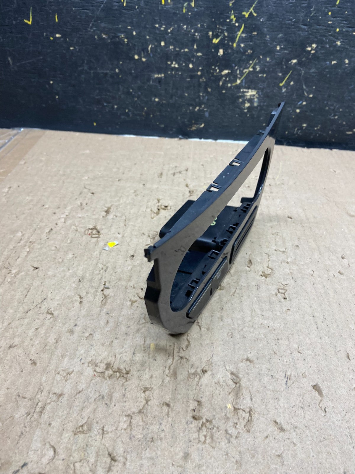 2013 to 2016 Ford Escape Climate Control Trim Panel W/ Switches ab5529 DG1