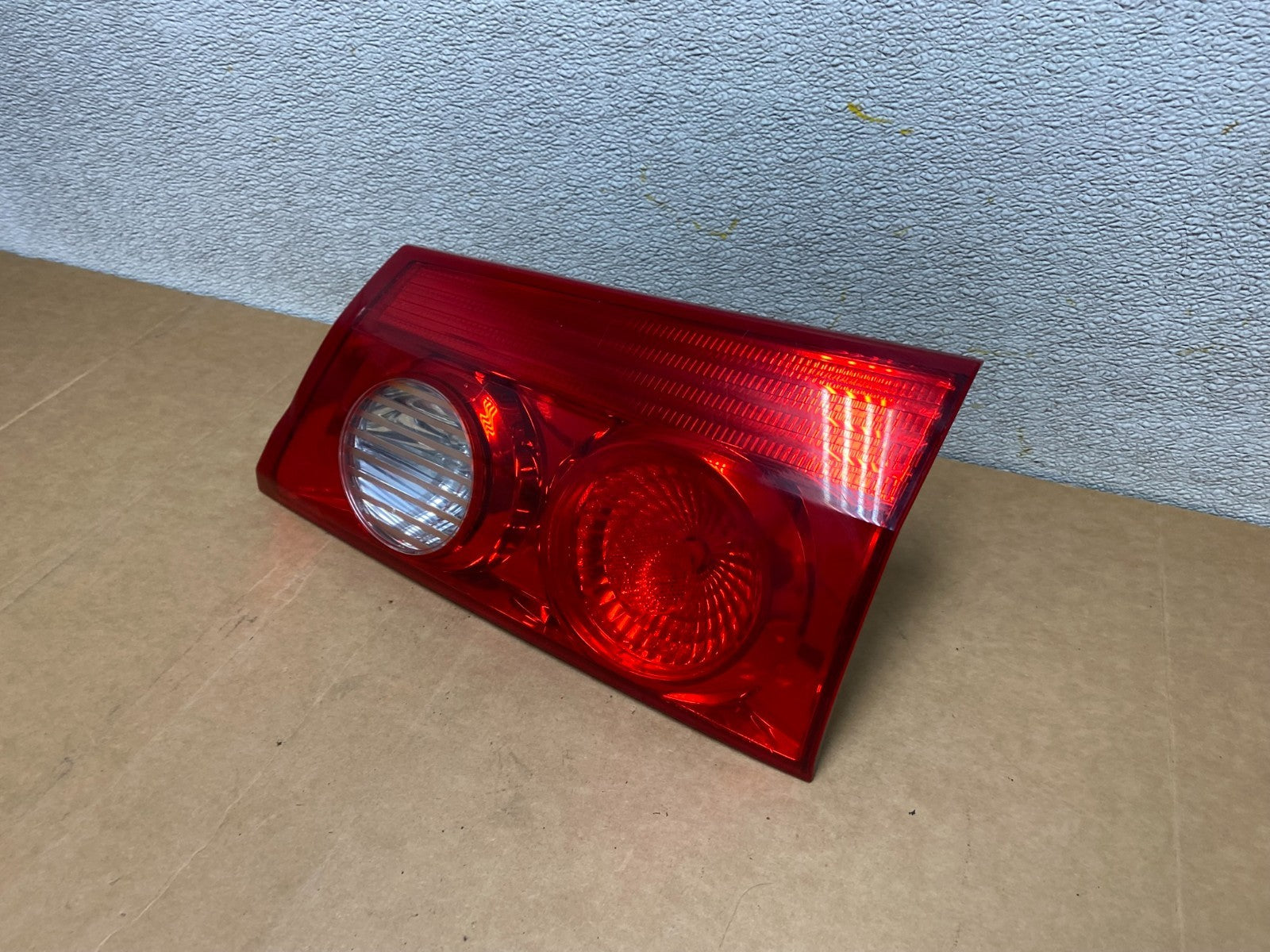 2006 to 2010 Toyota Sienna Right Passenger Side Rh Inner Tail Light Oem X2729 DW1