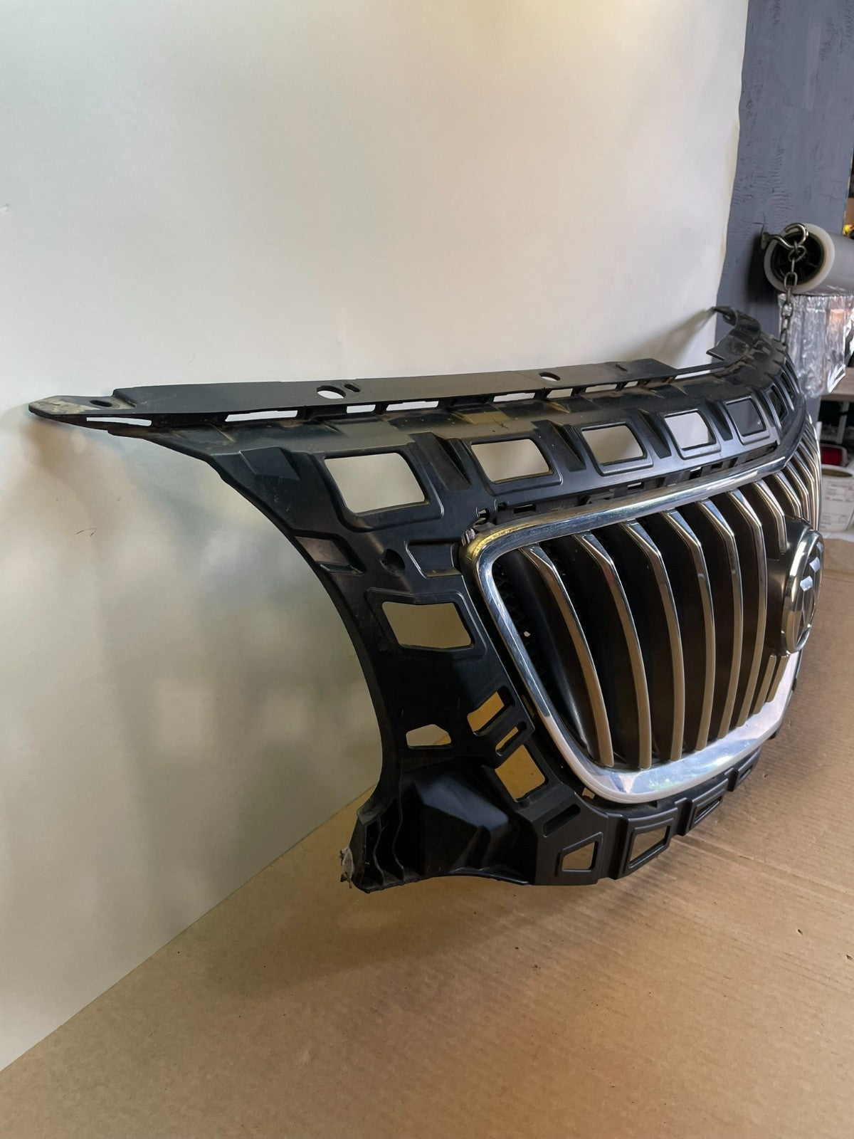 2011 2012 2013 Buick Regal Front Upper Grill Grille AF5471 DW2