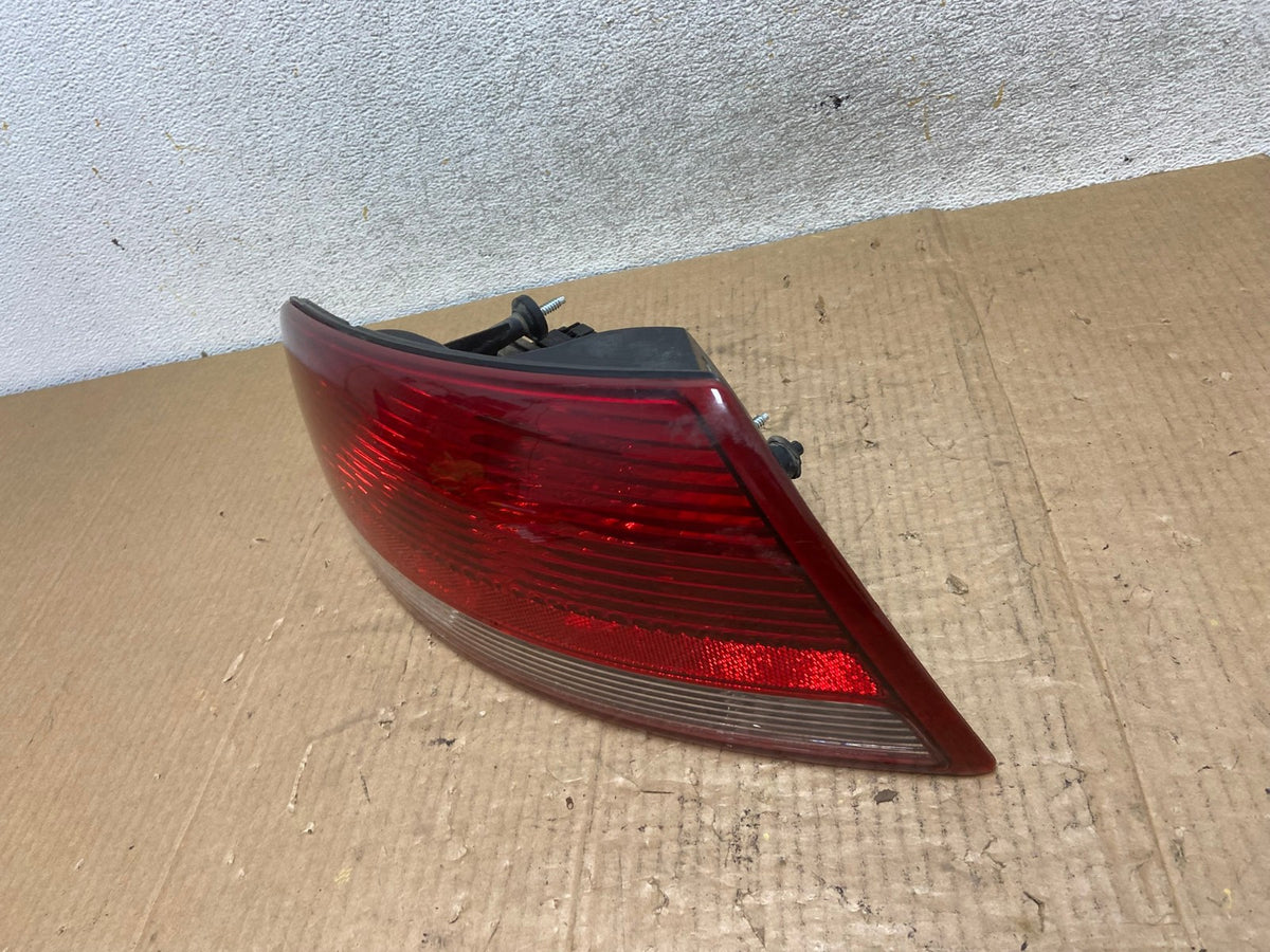 2001-2006 Chrysler Sebring Convertible Left Driver LH Tail Light AI6859 LK1