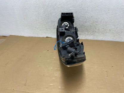 2000 to 2005 Buick Lesabre Headlight Right Passenger Side Halogen AG9322 DW7