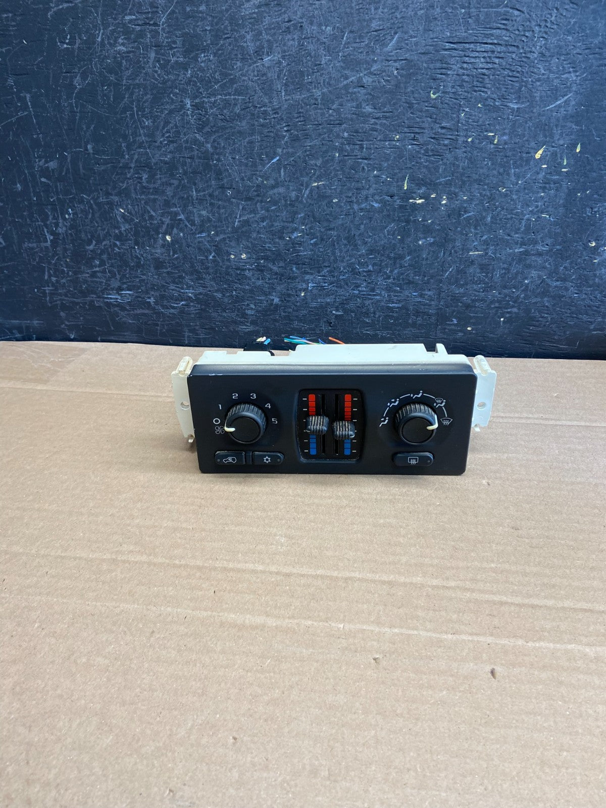 2003 to 2006 Chevrolet Silverado HVAC Heater Climate Control Module AG4998 DG0