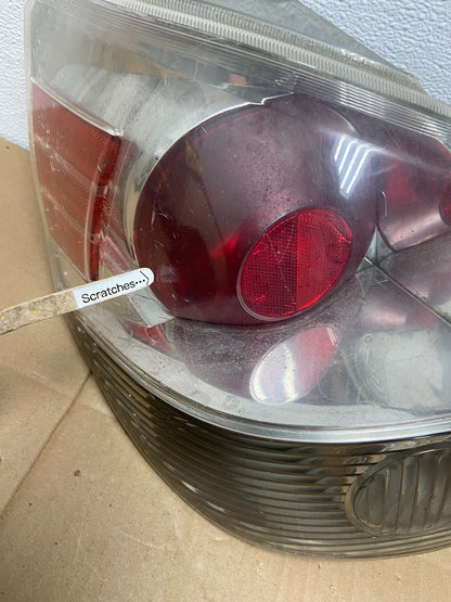 2004 - 2008 Toyota Matrix Left Driver LH Side Tail Light AB8057 DW3
