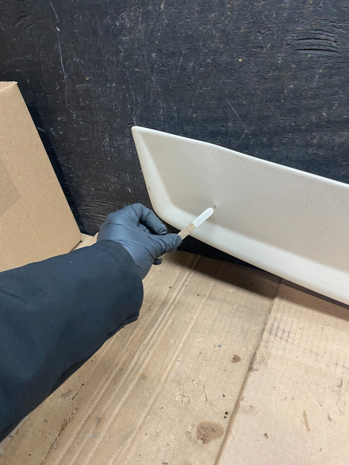2003 to 2007 Cadillac CTS Trunk Spoiler Wing White OEM W2492 DG4