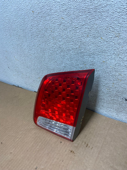 2011 2012 2013 Kia Sorento Right Passenger Inner Tail Light AI6905 LK1
