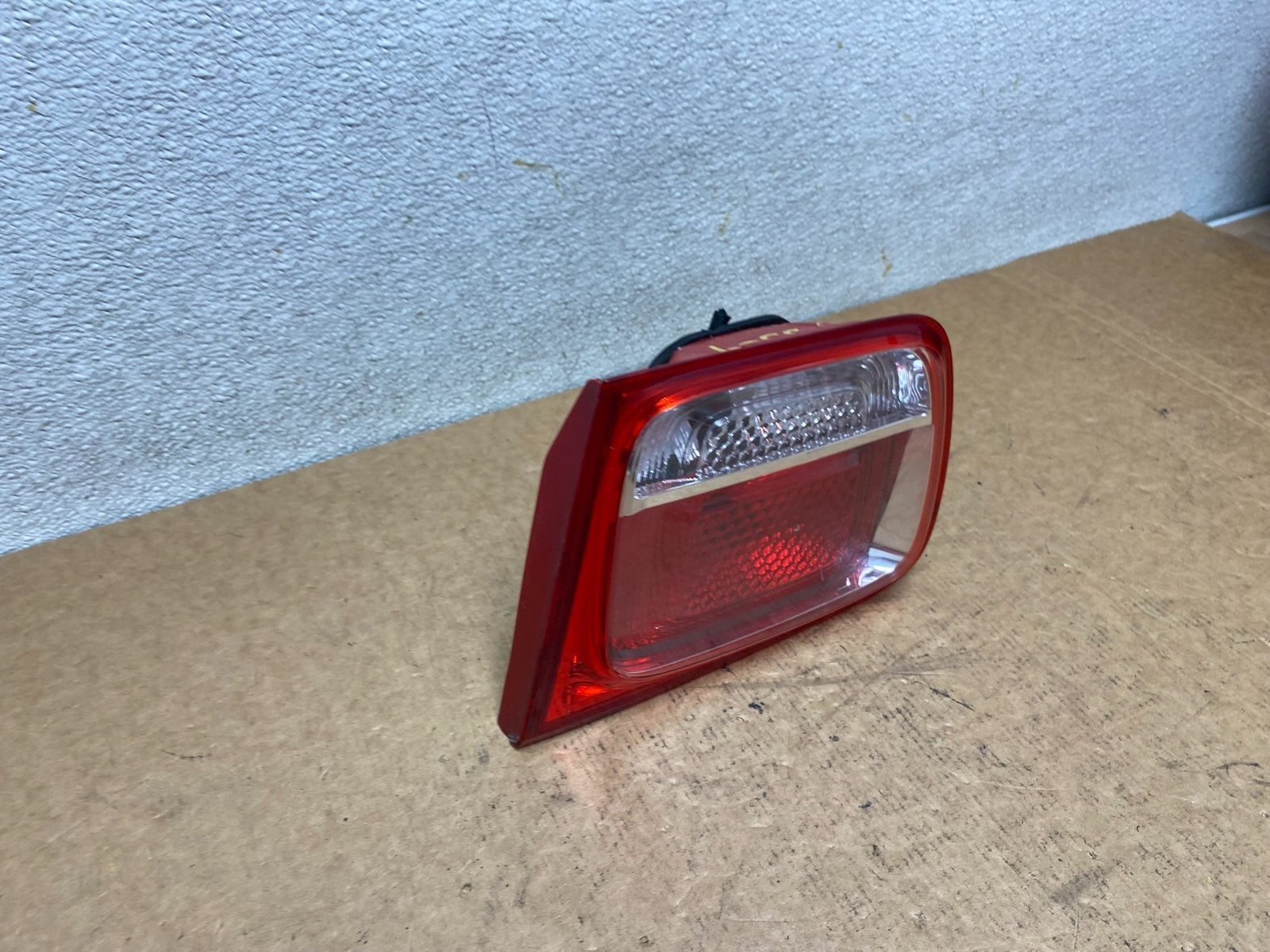 2013-2016 Chevrolet Malibu Right Passenger Rh Inner Tail Light Oem S5569 PS2