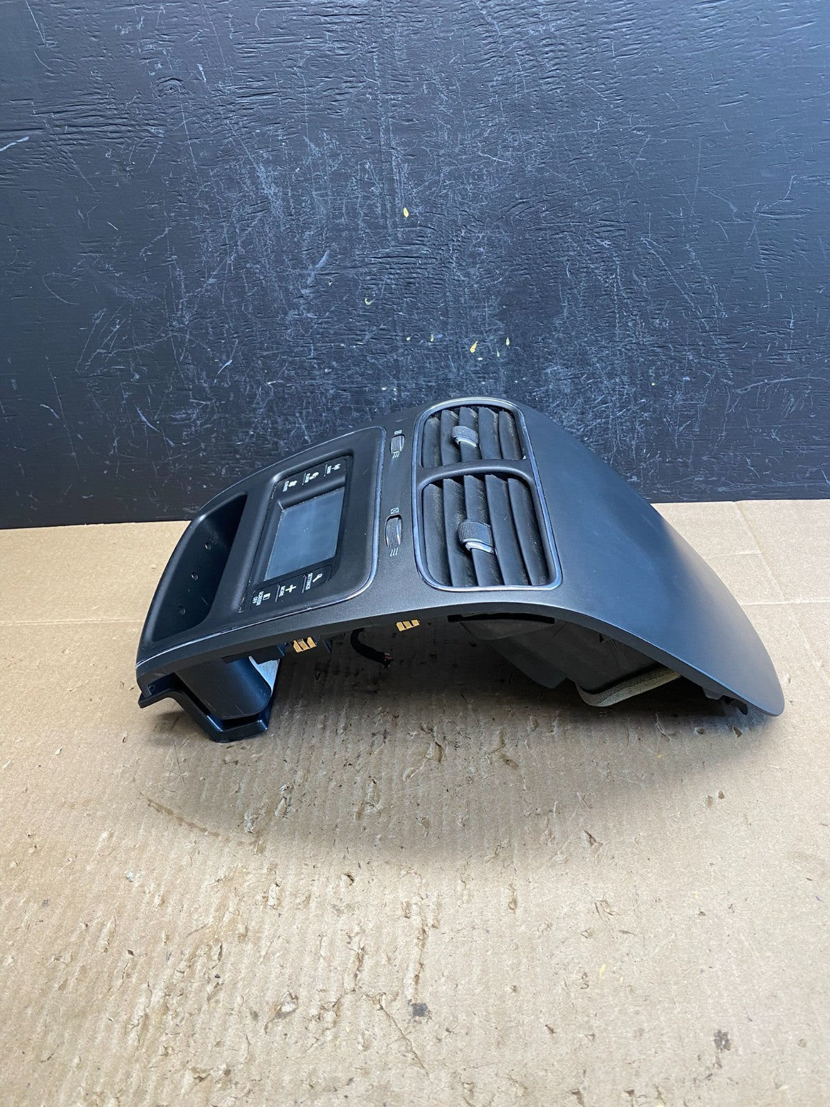 2011-2019 Dodge Journey 4.3 Radio Display Screen Bezel Trim Air Vents AC9093 DG2