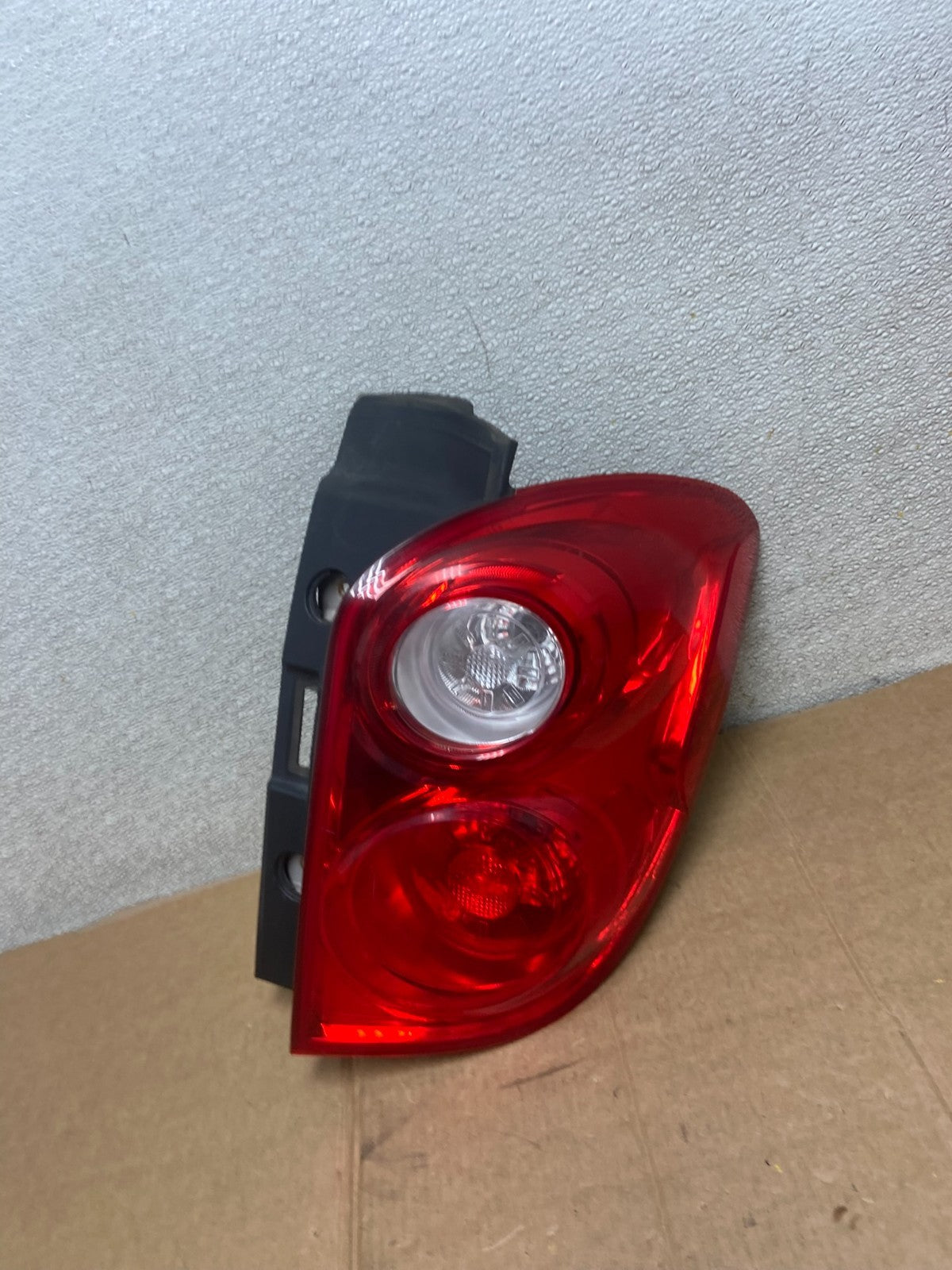 2010 to 2015 Chevrolet Equinox Right Passenger Rh Side Tail Light AA1167 DW0