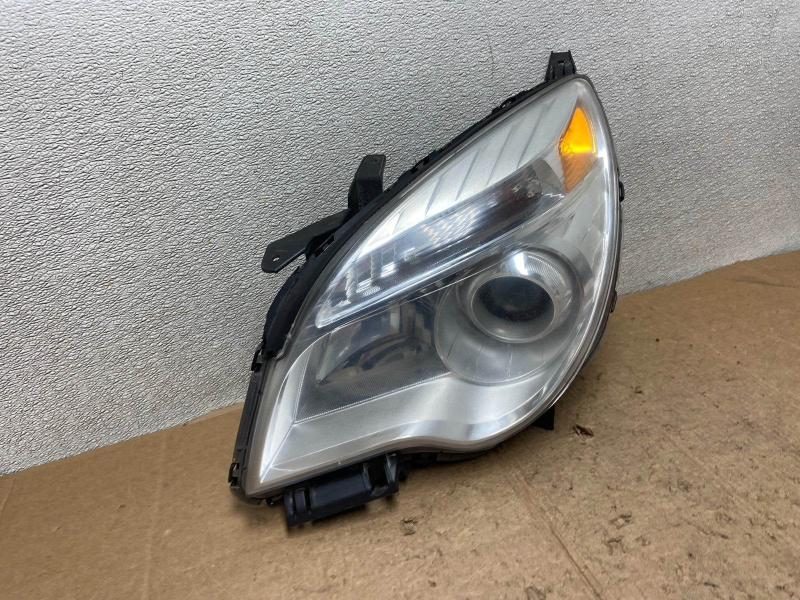 2010-2015 Chevrolet Equinox Halogen Projector Headlight Left Driver AA5078 DW2