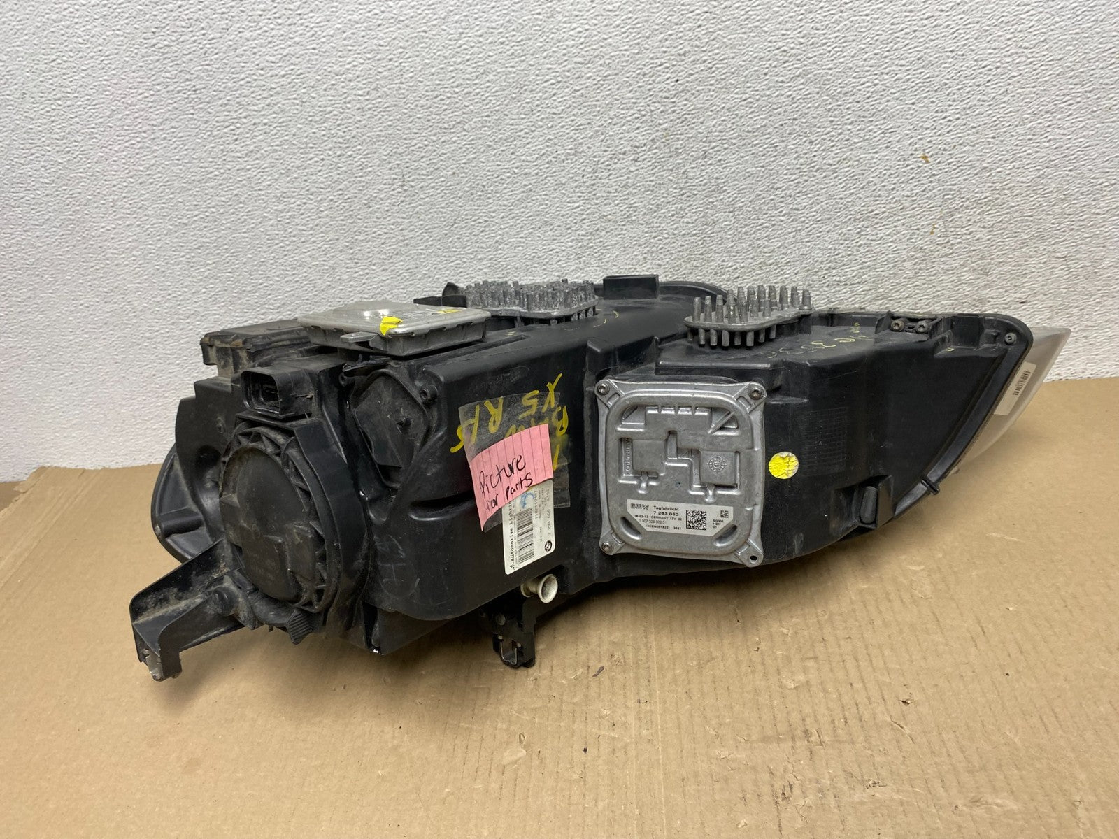 2011 to 2013 BMW X5 Right Passenger RH Side Headlight Xenon HID AF5840 DW3
