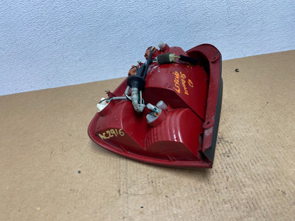 2002 Kia Sedona Right Passenger RH Side Tail Light Oem AC2916 DW5