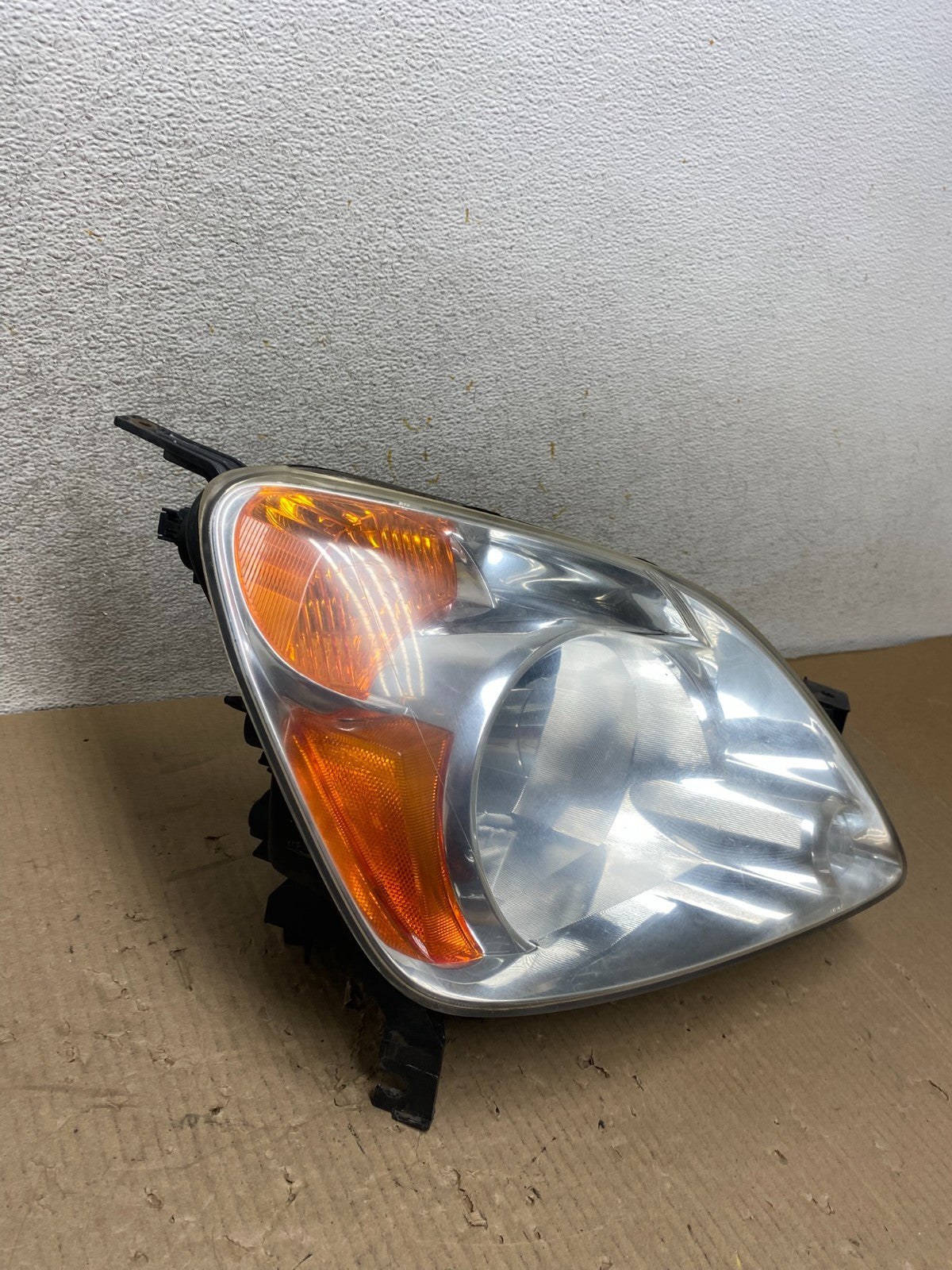 2002 to 2004 Honda CRV CR-V Right Passenger RH Halogen Headlight AI9656 LK2