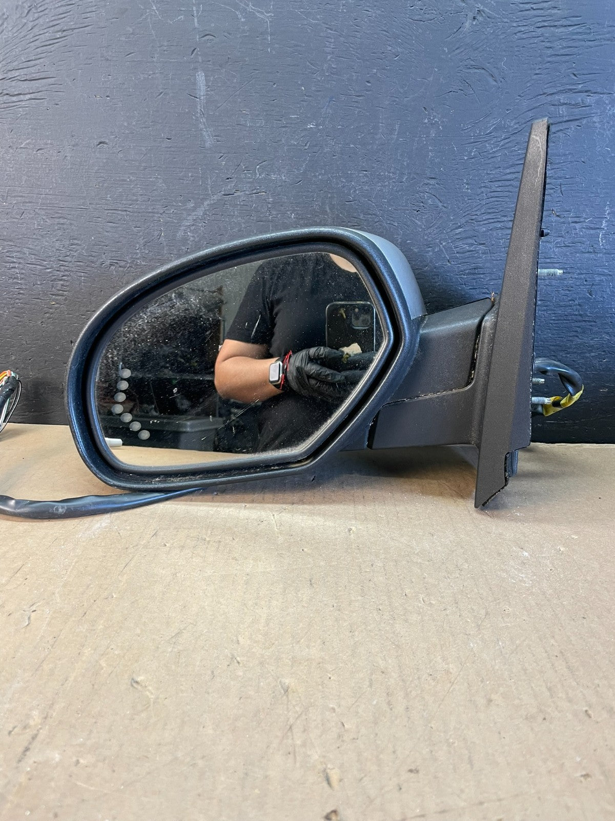 2007 to 2008 Gmc Yukon Left Driver LH Side View Door Turn Mirror AD5615 DW8
