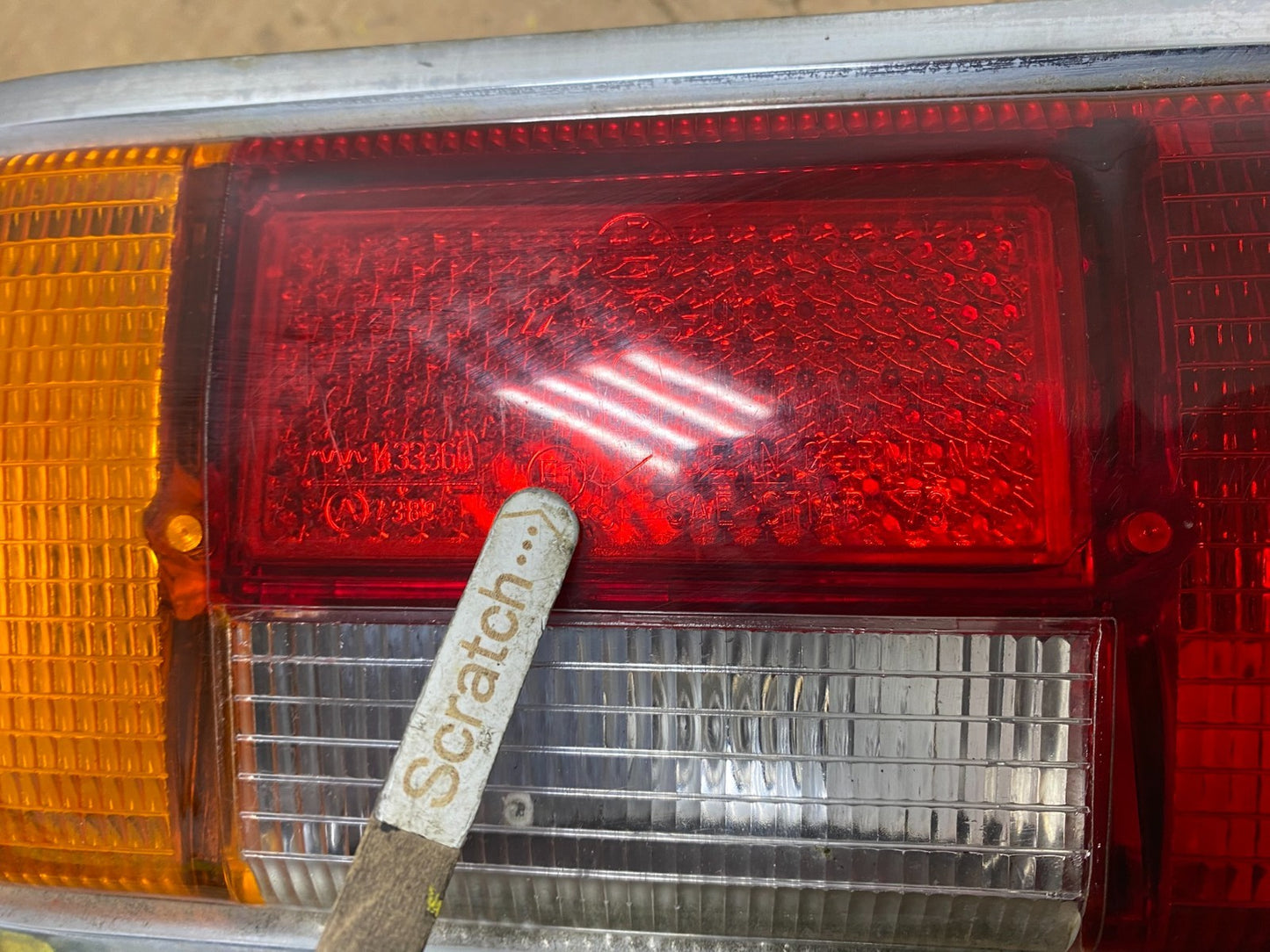 Mercedes W114 W115  Left Driver LH Side Tail Light V6107 DG3