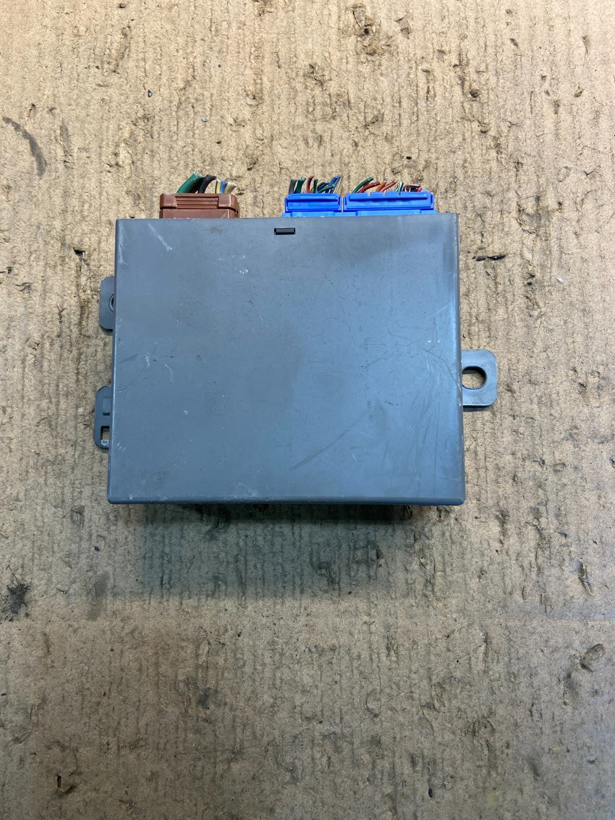 2005 - 2007 Honda Odyssey Rear Left Driver Sliding Door Module z2056 DG2