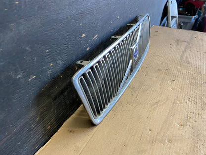 1999 to 2003 Volvo S80 Front Upper Grill Grille OEM R2112 DG2