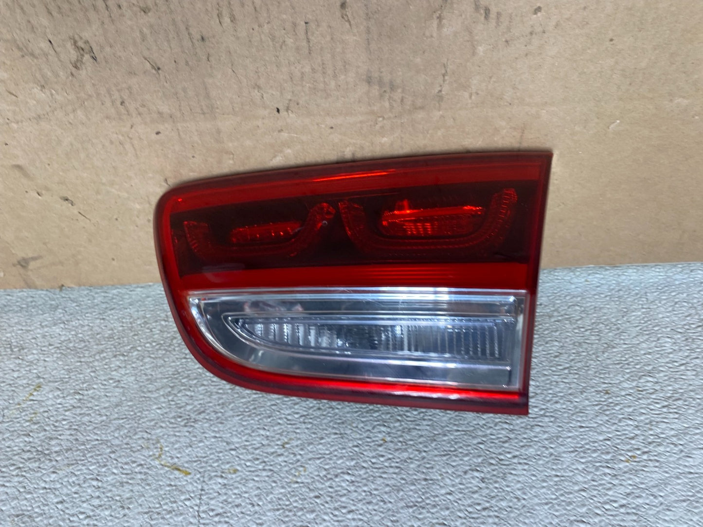 2016 2017 2018 Kia Sorento Right Passenger LED Inner Tail Light Oem S3817 DG0