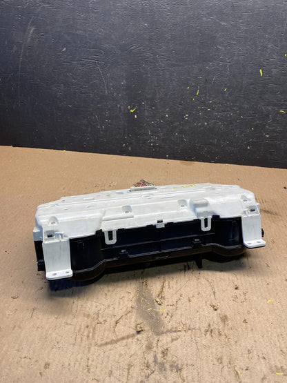 2006 Toyota Sienna Speedometer Cluster Gauge OEM Q9371 DG5