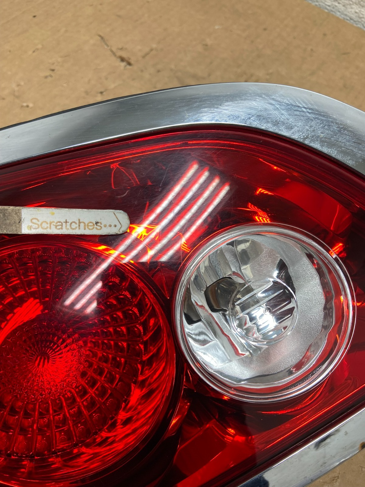 2008 - 2012 Buick Enclave Left Driver Lh Inner Tail Light AI9015 LK3