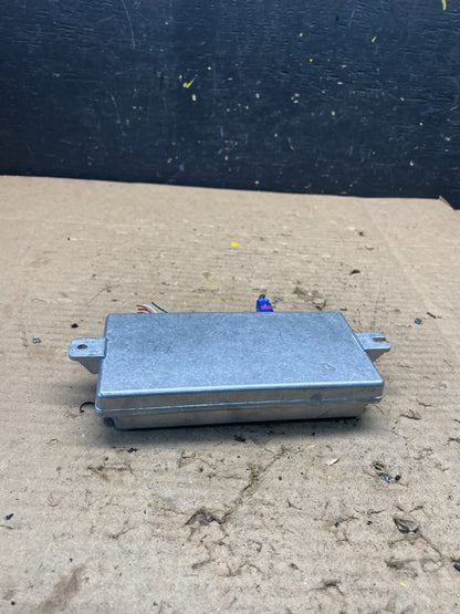 2007 to 2011 BMW Rear View Camera Control Module q2447 DG3