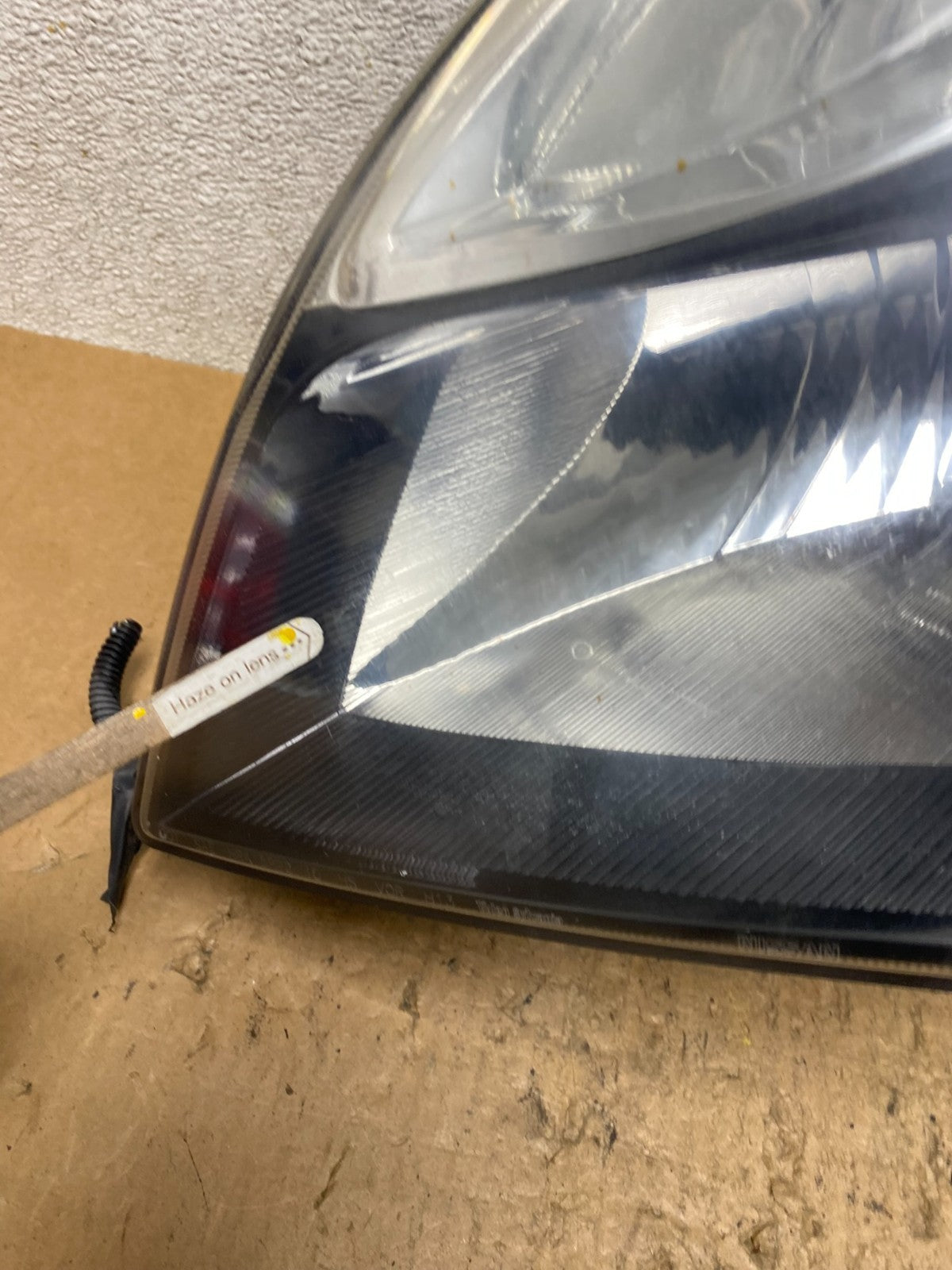 2010-2012 Nissan Sentra Halogen Left Driver LH Black Headlight Q8717 DW8