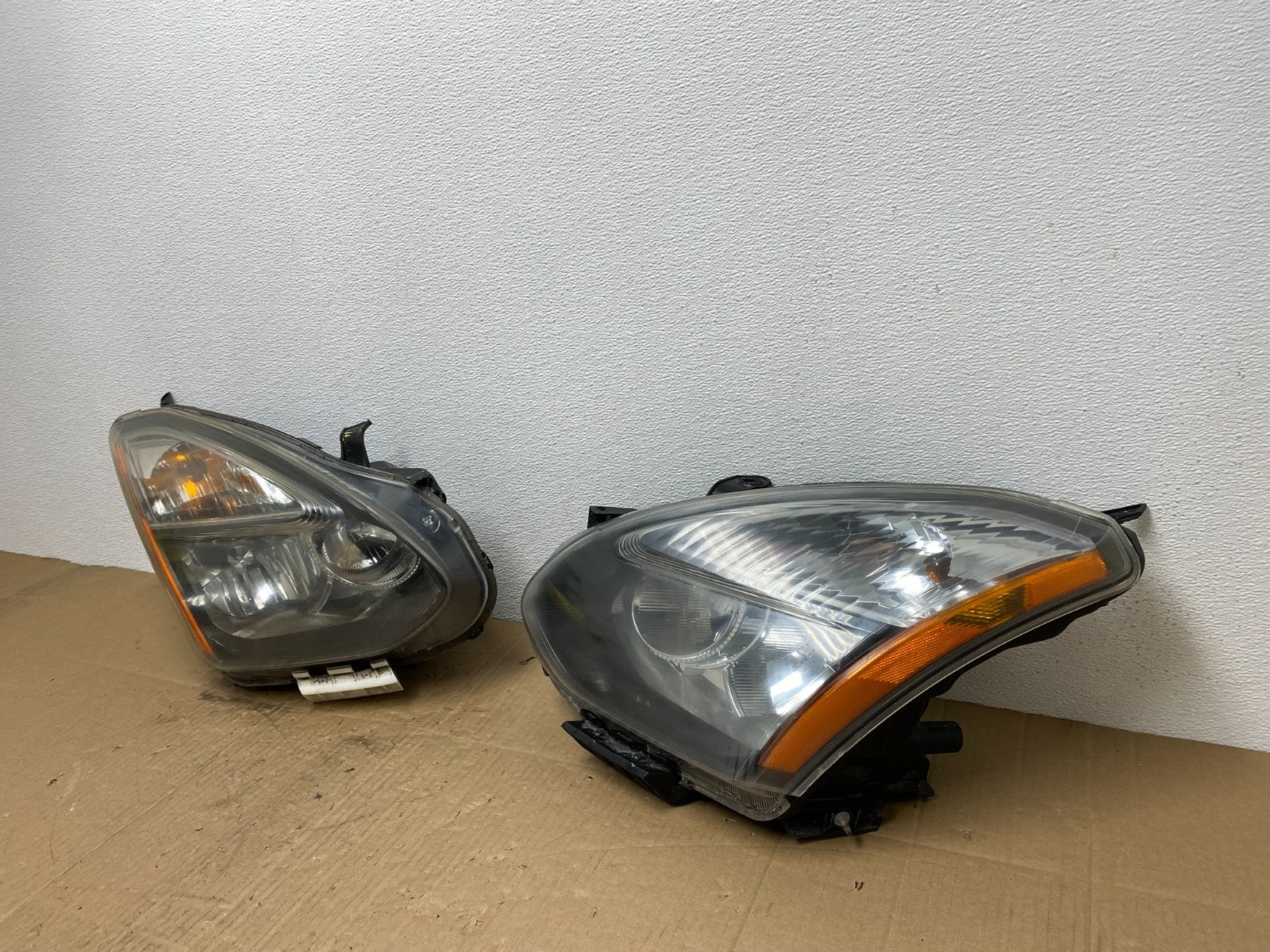 2009-2013 Nissan Rogue Left+Right Side Set Halogen Headlights OEM AB8284 DW1