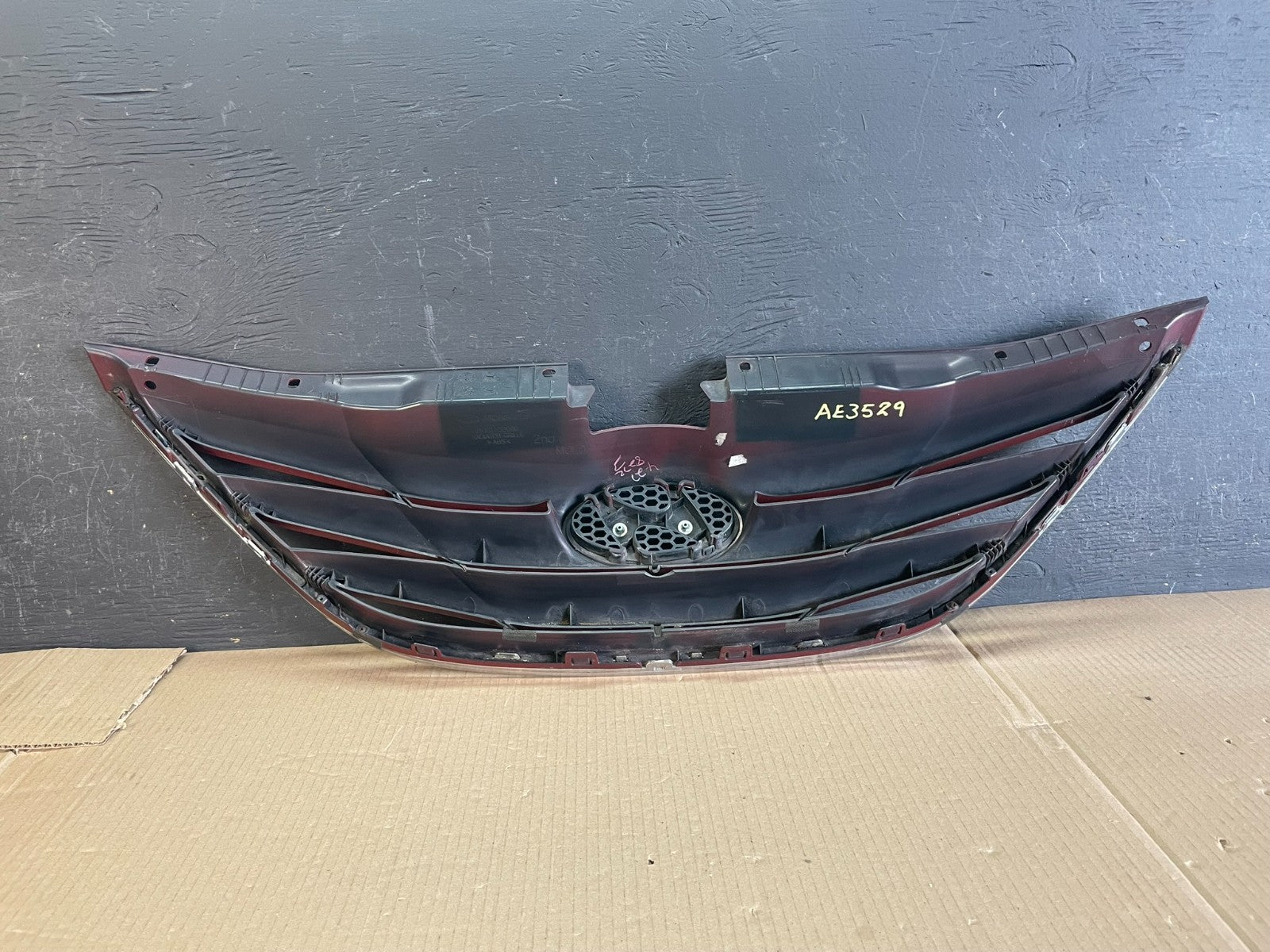 2011 to 2014 Hyundai Sonata Front Upper Grill Grille AE3529 DG4