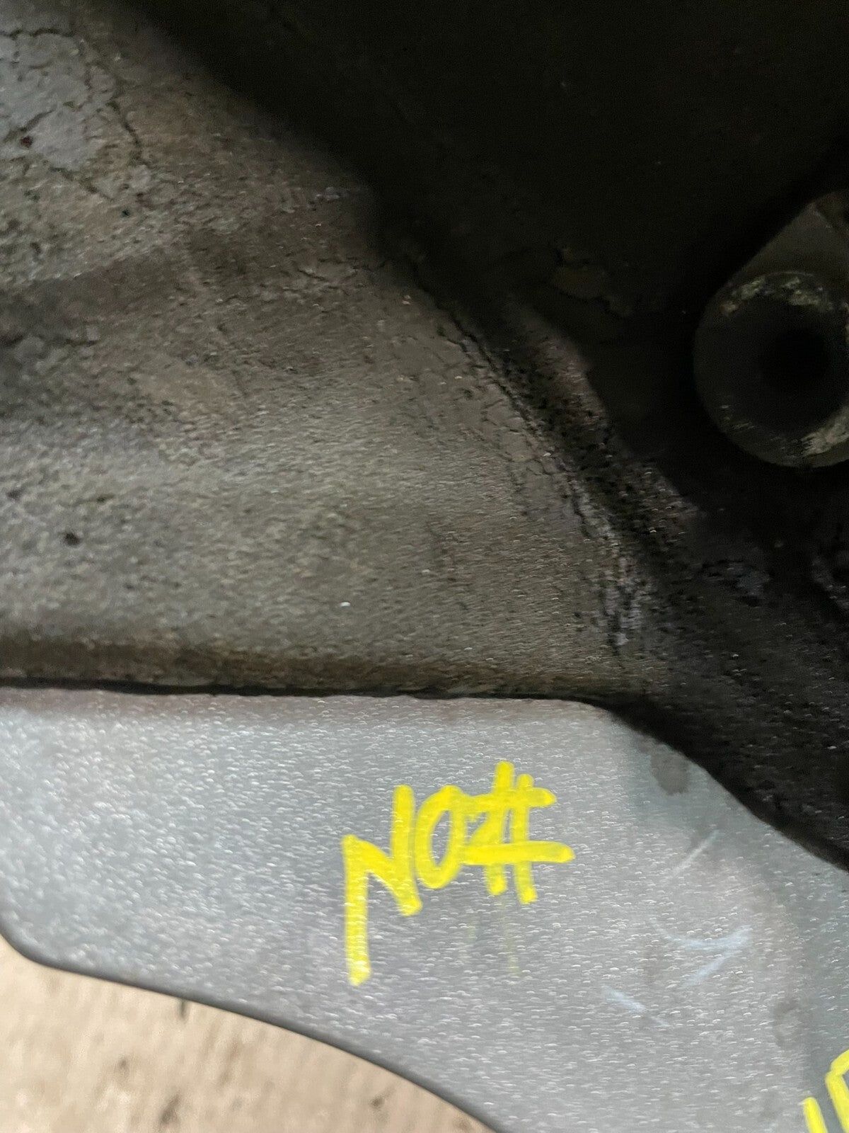 2006 to 2014 Volvo XC90 Engine Cover J36163