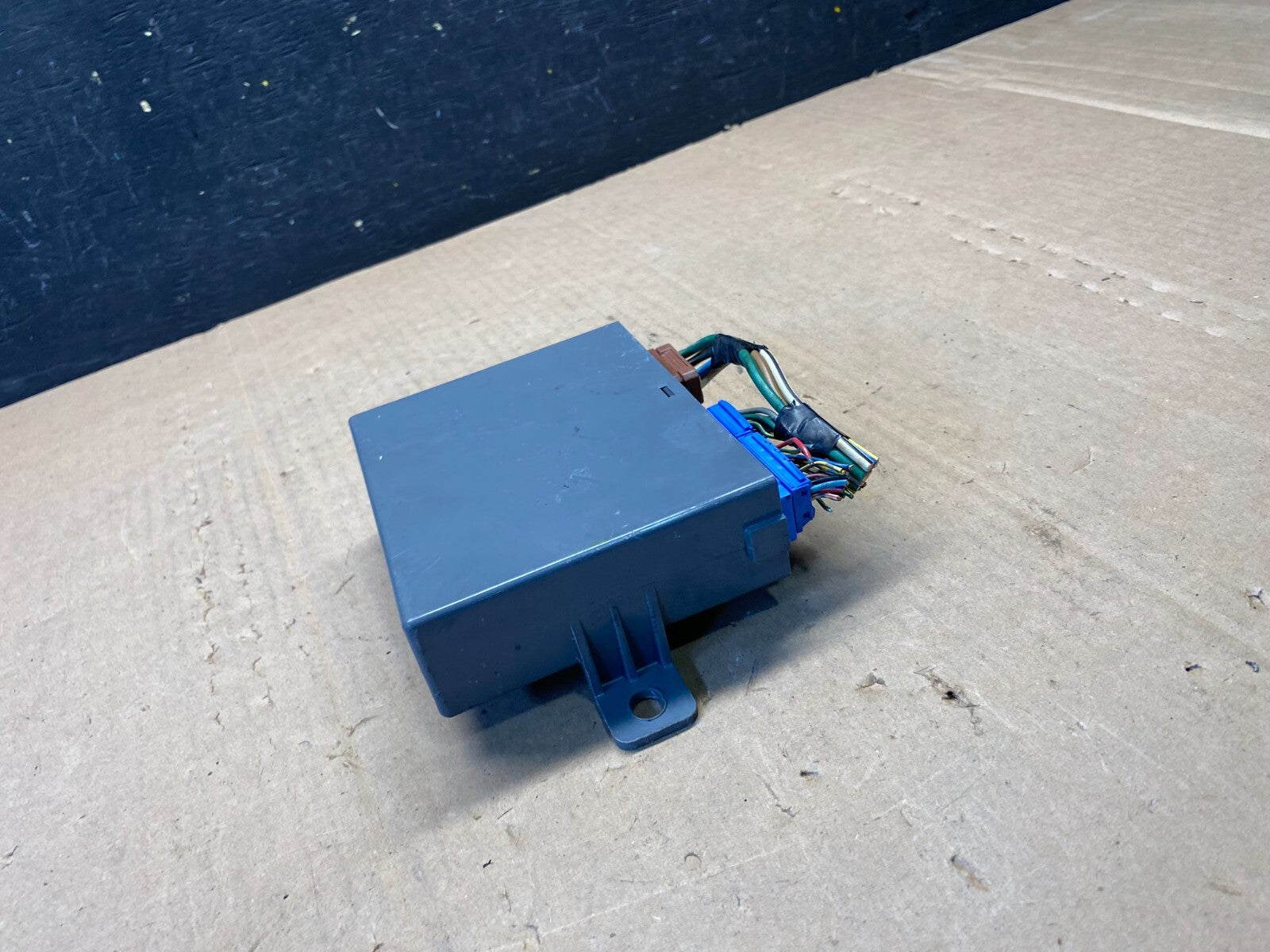 2005 - 2007 Honda Odyssey Rear Left Driver Sliding Door Module M1495 DG4
