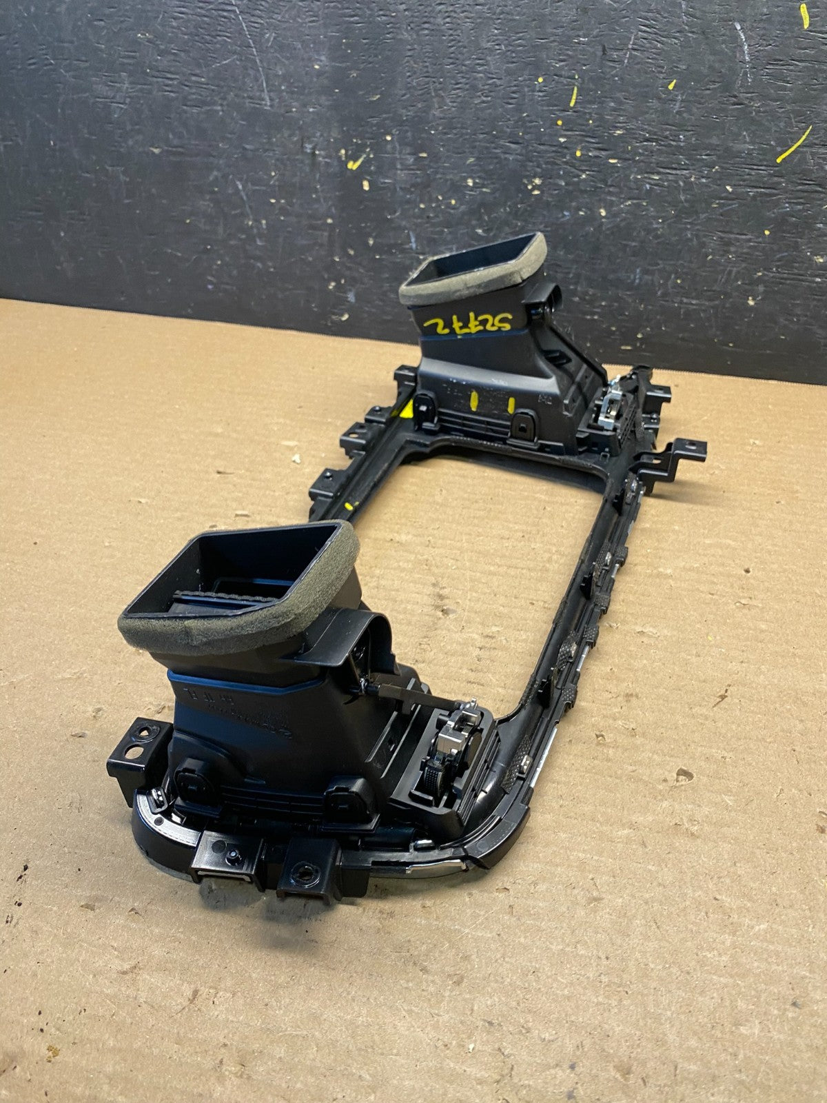 2014 2015 Kia Optima Front  Dash Radio Bezel Trim Air Vent OEM S2772 DG3