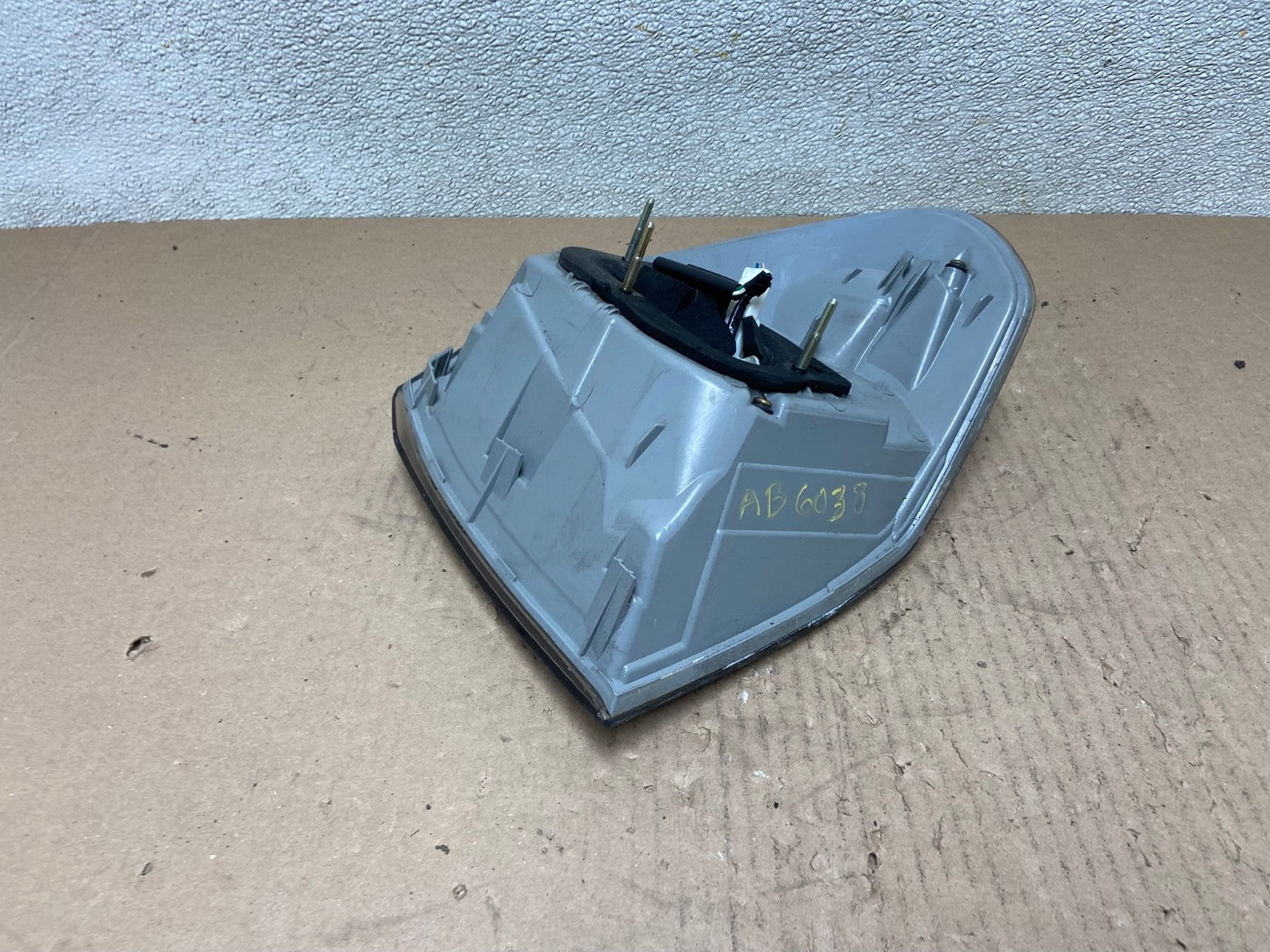 2004 to 2009 Lexus Rx350 RX330 Left Driver LH Tail Light OEM AB6038 LK6