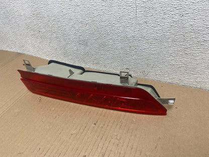 2002 to 2005 BMW 7-Series 745i 760i Left Driver Rear Inner Tail Light Oem I59851